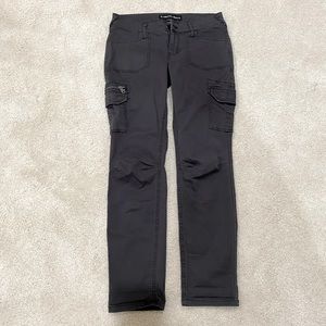 Express Jeans slim ankle cargo pants - size 6